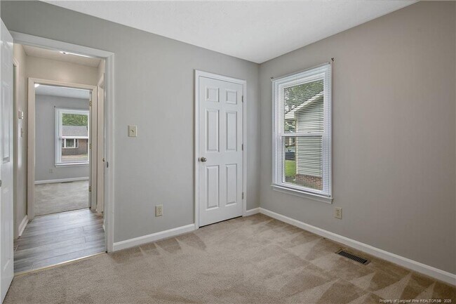 Building Photo - 3970 Loufield Dr