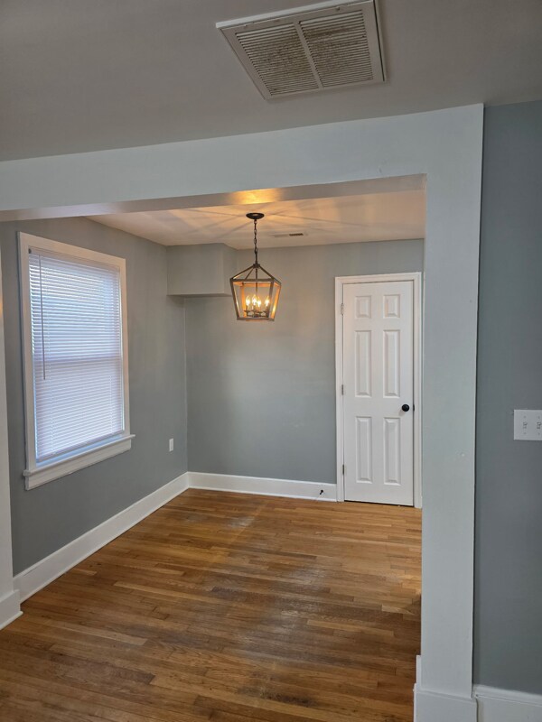 Building Photo - 504 Battery Pl