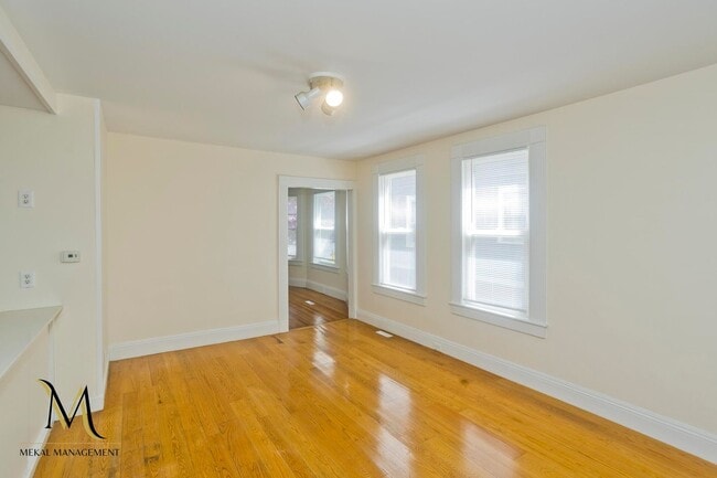 Building Photo - 208-210 Fort Pleasant Ave