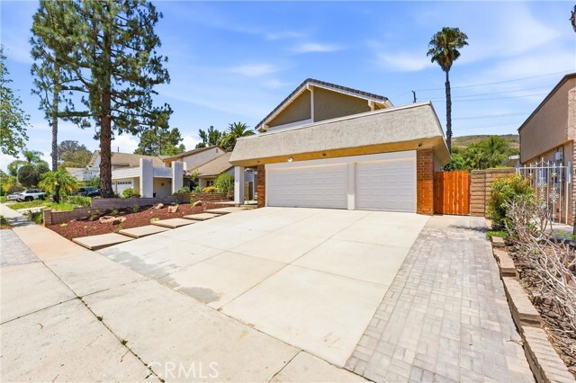 Building Photo - 845 Woodcrest Ave