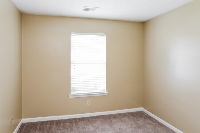 Building Photo - 7094 Showboat Ln