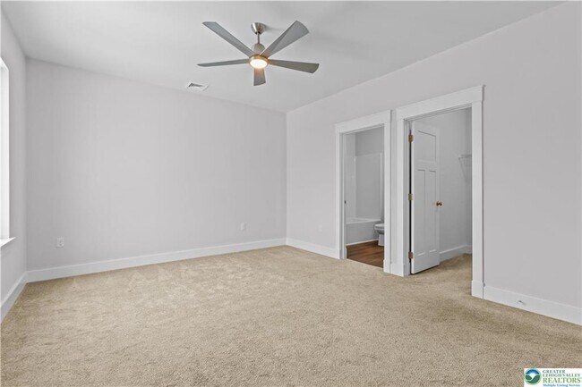 Building Photo - 1674 Best Pl