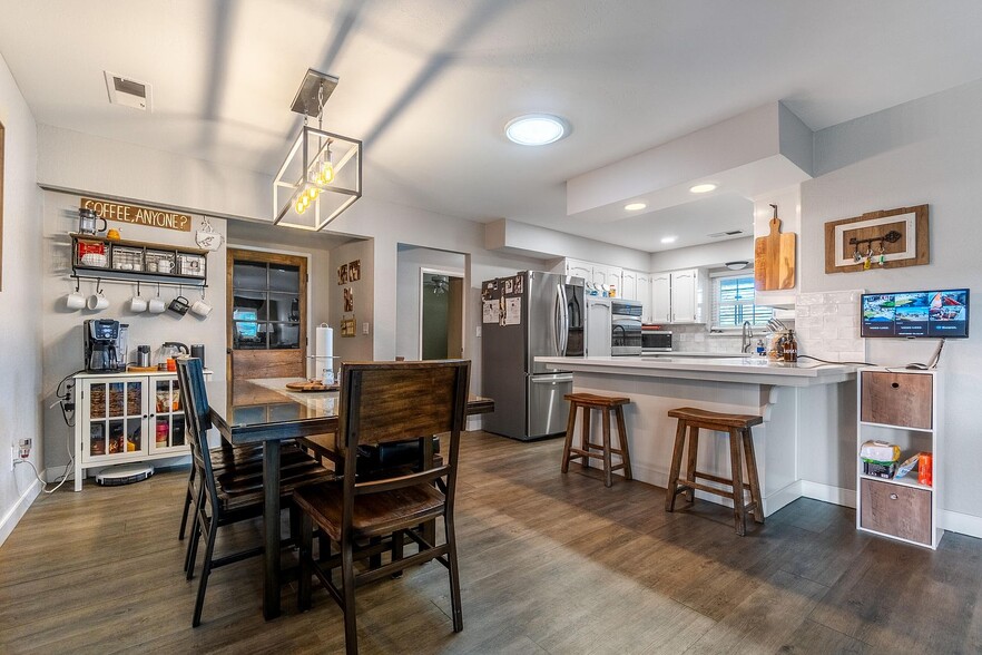 Building Photo - 1741 McComb Ave