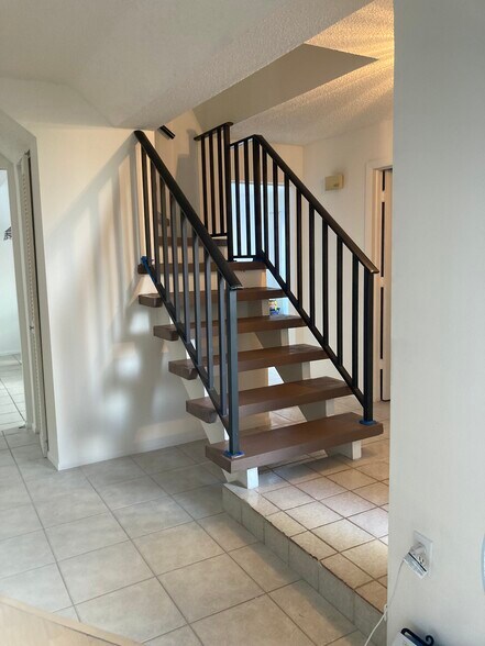 Building Photo - 11866 Quail Run Dr