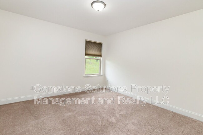 Building Photo - 76 Molly Bright Ln