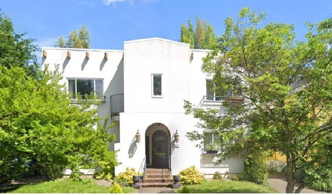 Primary Photo - HALPC02