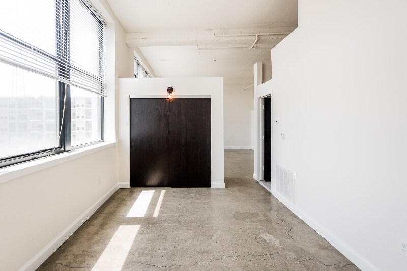 Building Photo - 4600 Woodward Ave