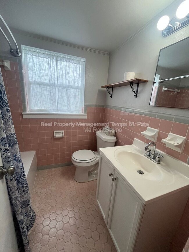 Building Photo - 6900 Miami St