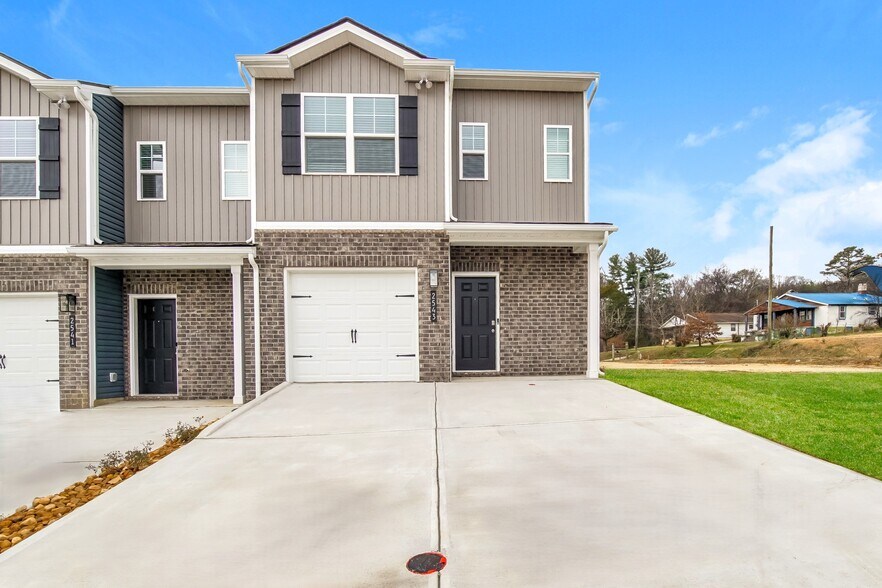 Building Photo - 7338 Valley Grove Ln