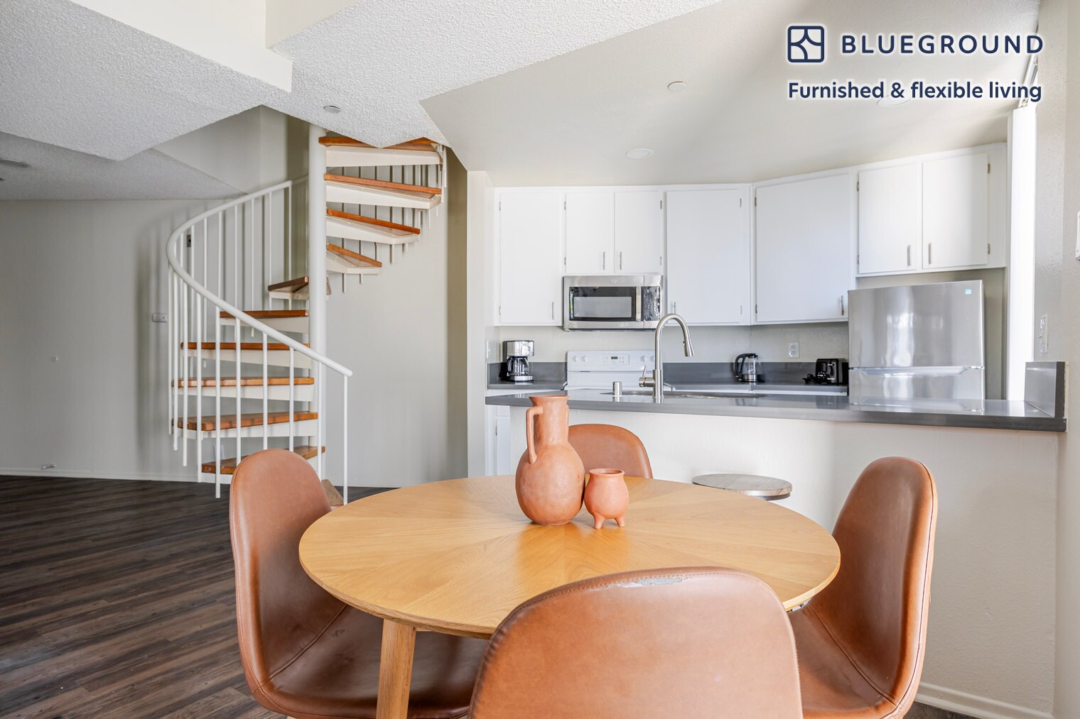 Building Photo - 747 Gayley Ave