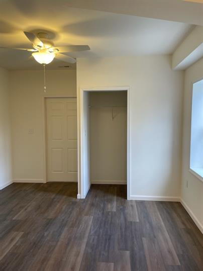 Building Photo - Available Now! Large 5 Bed 3 Bath home in town with a large backyard!