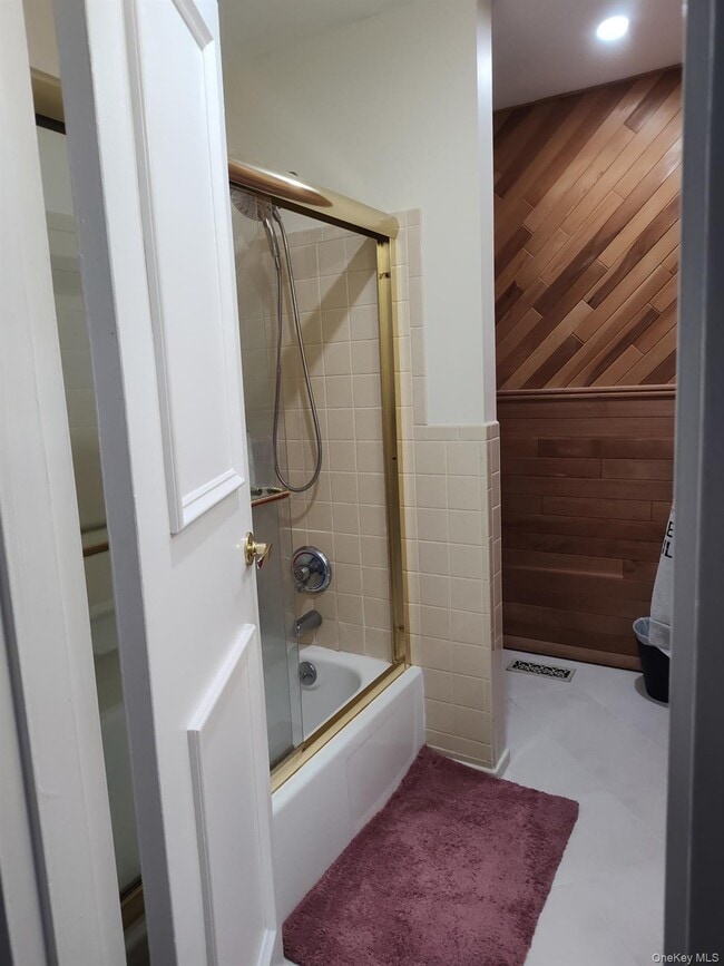 Building Photo - 458 Mariners Way