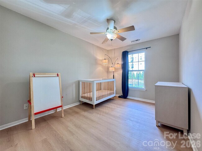 Building Photo - 19901 Henderson Rd