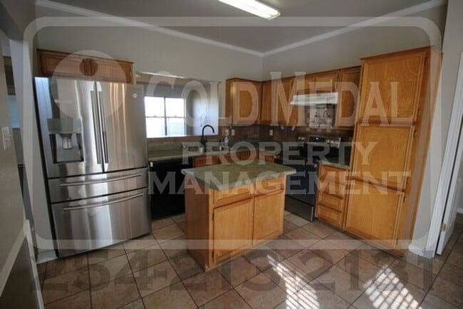 Building Photo - Lisa Lane Living – Simple, Smart & Ready for You!