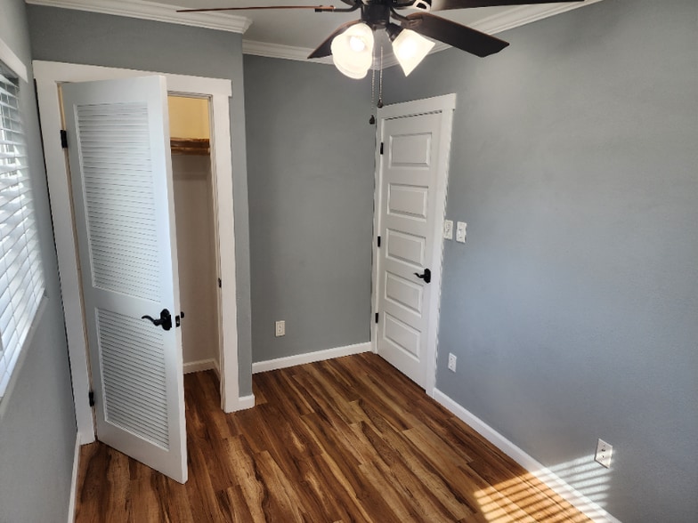 Building Photo - 3549 Highland Ave