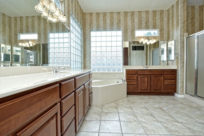 Building Photo - 125 Fox Home Ln