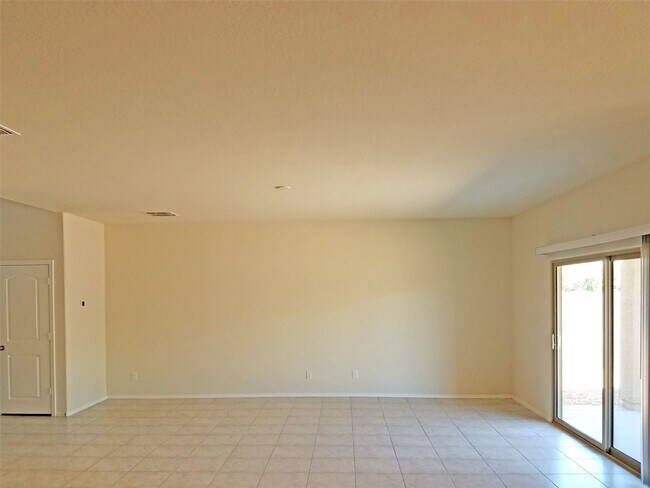 Building Photo - Four Bedroom home for rent in Magma Ranch for under $2000.00