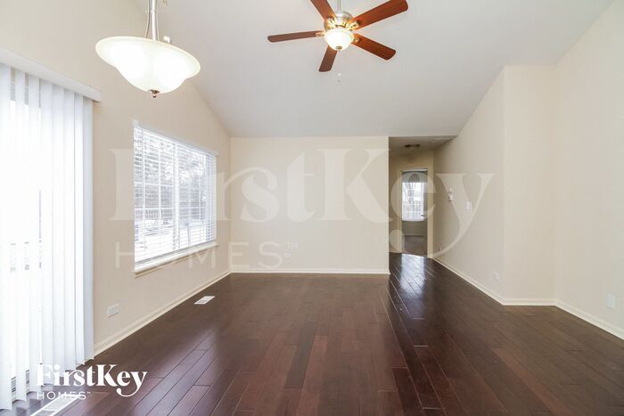 Building Photo - 3023 Impressions Dr