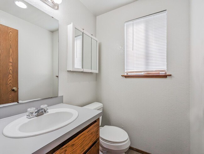 Building Photo - m771