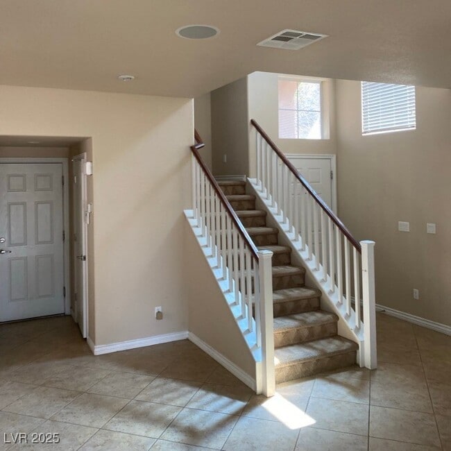 Building Photo - 10540 Nantucket Ridge Ave