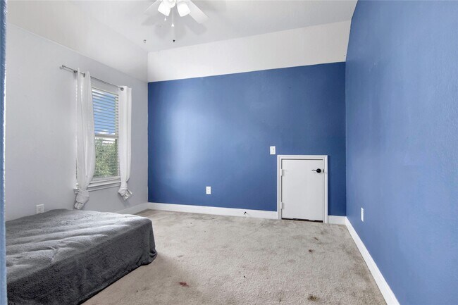 Building Photo - 5203 Kingship Ct