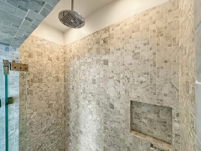 Building Photo - 2496 Gilmore