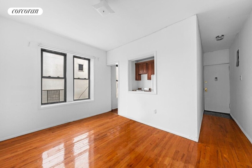 Primary Photo - 261 14th St