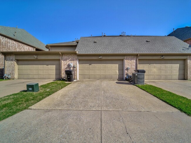 Building Photo - 6837 Livorno Ln
