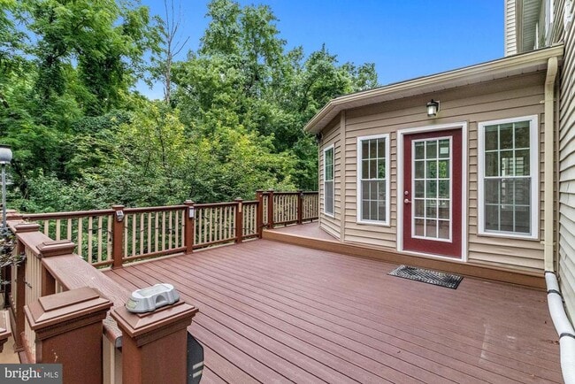 Building Photo - 6212 Lilac Bush Ln
