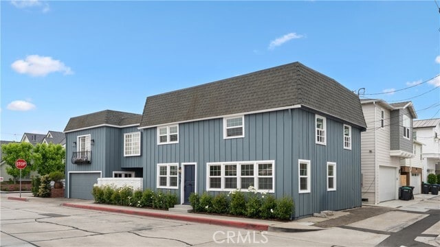 Building Photo - 227 Coral Ave