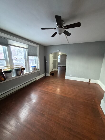 Building Photo - 540 Niagara St