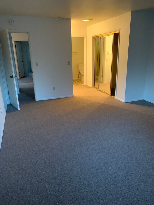 Building Photo - Beautiful Flagstaff Home