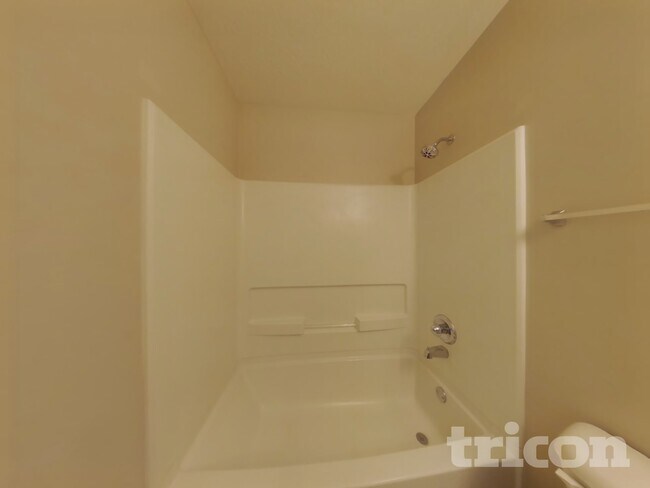 Building Photo - 949 Knox Dr