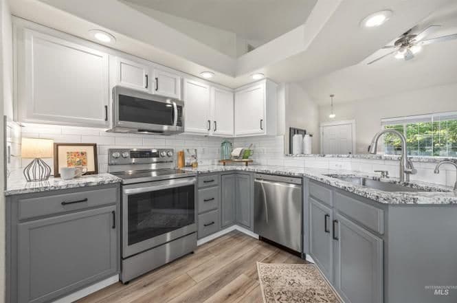 Building Photo - 6512 S Lone Tree Way