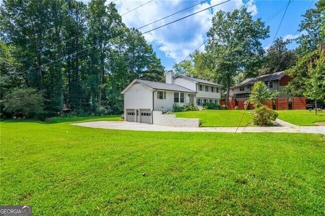 Building Photo - 5599 Bend Creek Rd