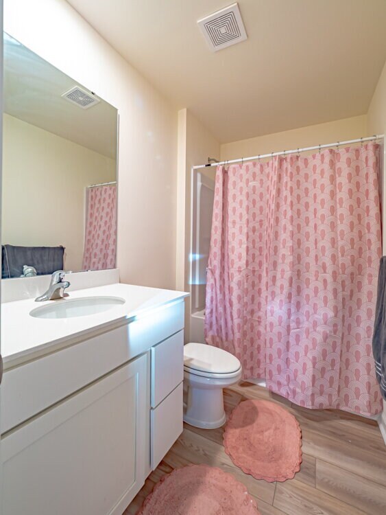 Building Photo - "Spacious Elegance Awaits: 4-Bedroom Haven with Granite Touches in Sumter"