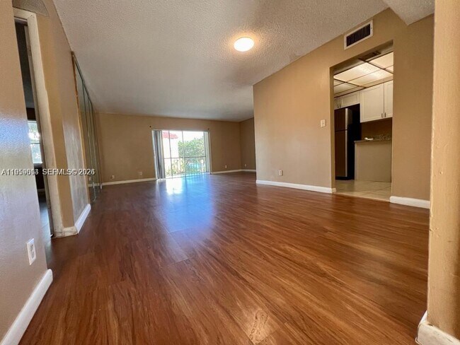 Building Photo - 3300 Spanish Moss Terrace