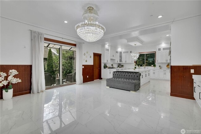 Building Photo - Exquisite Custom-Built 6 Bedroom 5.5 Bath House in Kent