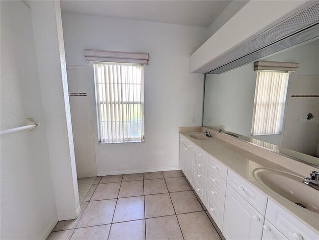Building Photo - 3892 Canopy Way