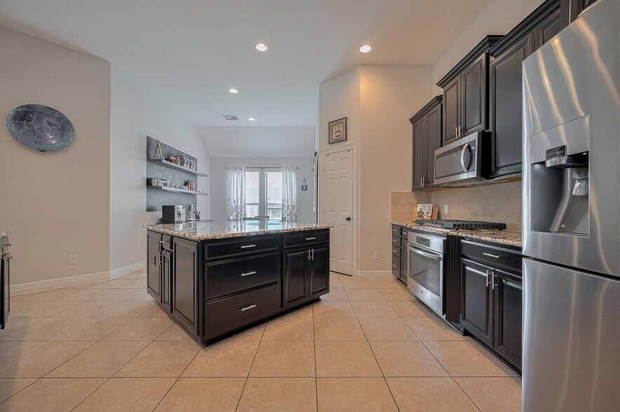 Building Photo - 4227 Lodge Ranch Ct
