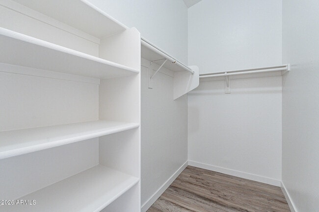 Building Photo - 24866 W Huntington Dr