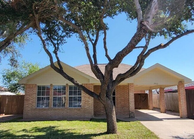 Primary Photo - 3900 Bluebird Ave