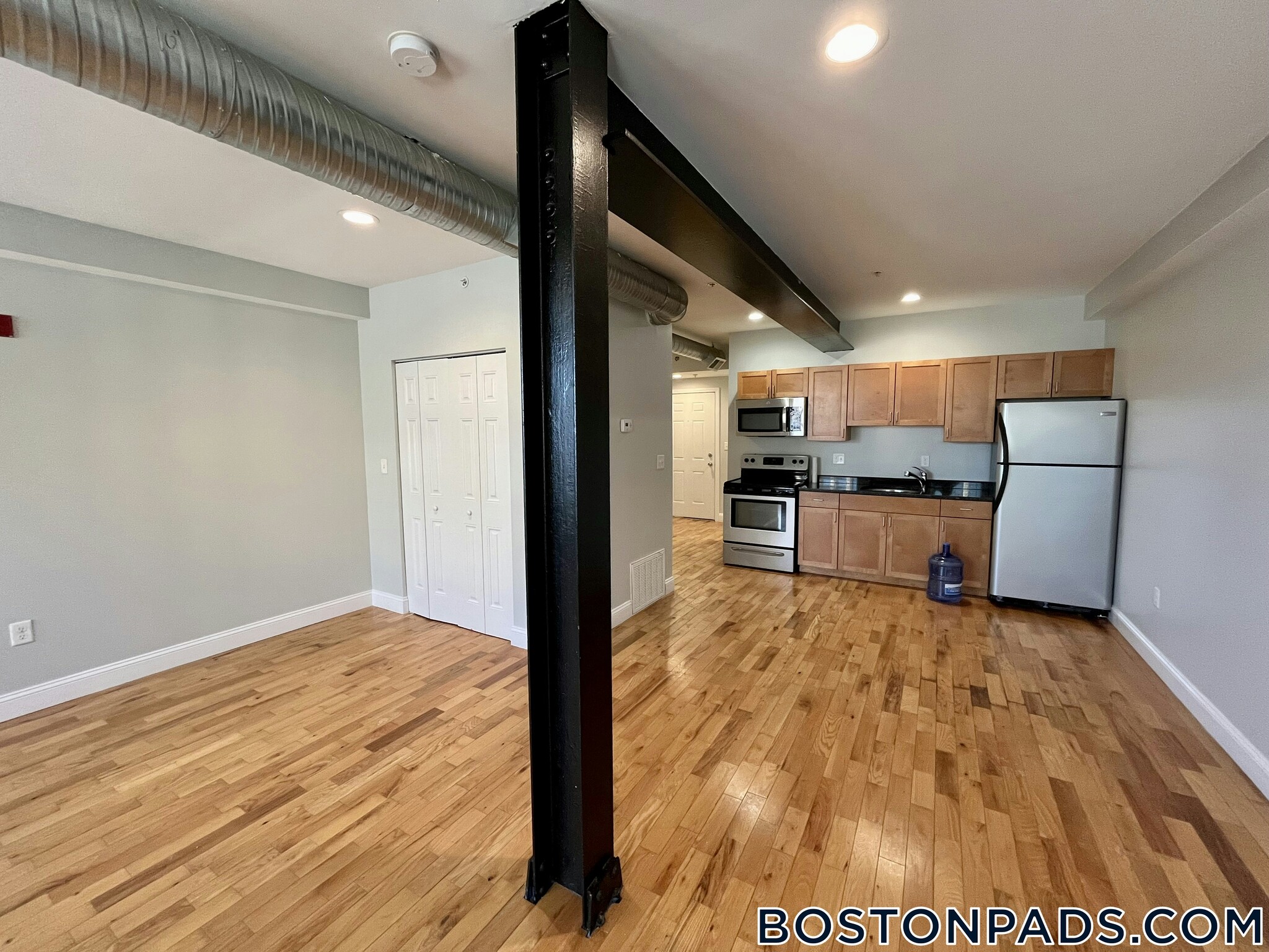 Building Photo - 26 Portland St