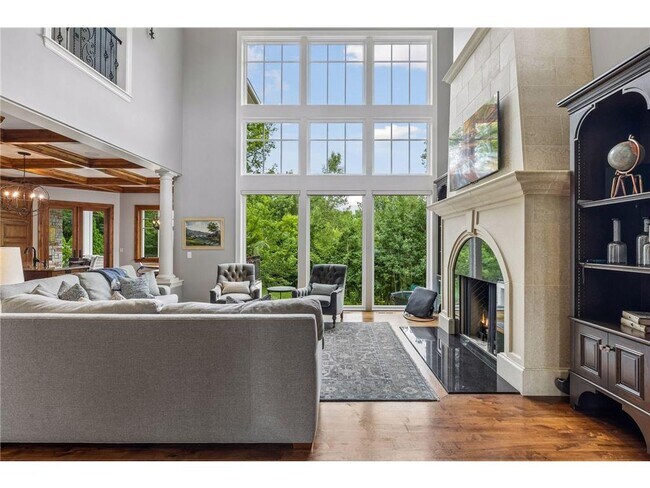 Building Photo - 15700 Portico Dr