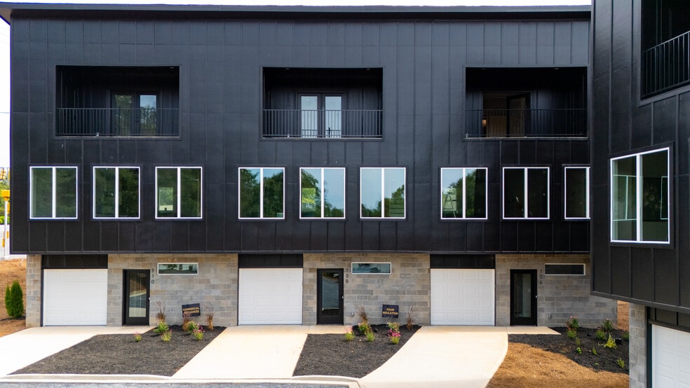 EXTERIOR - 108 Textile Ct