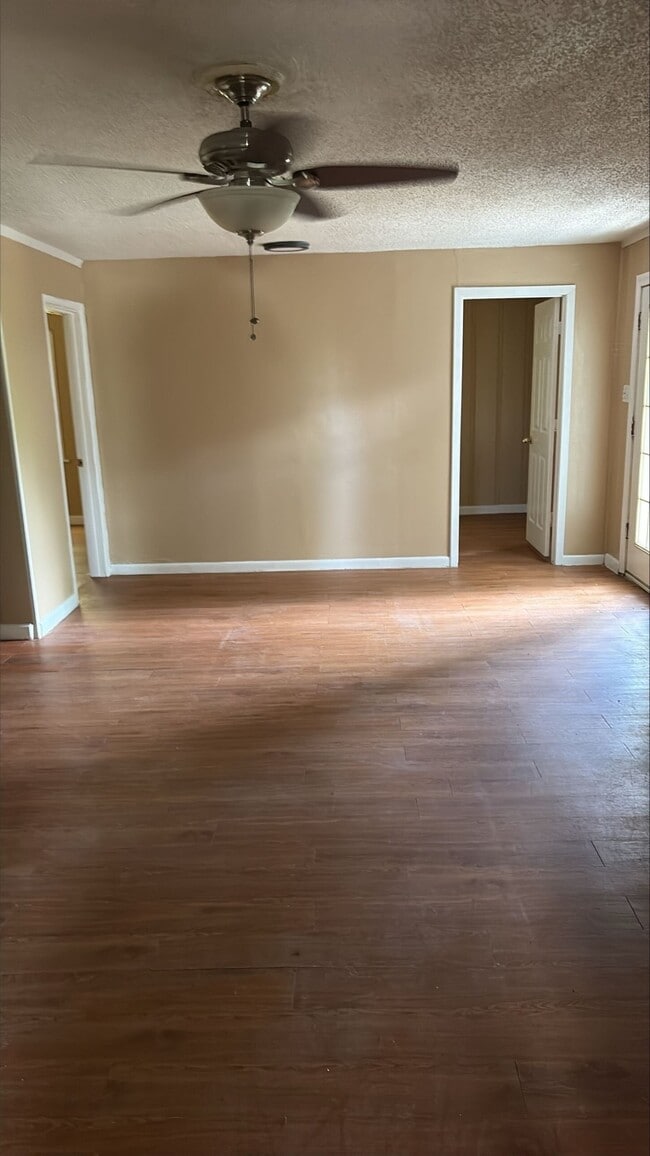 Building Photo - 4723 Eppes St