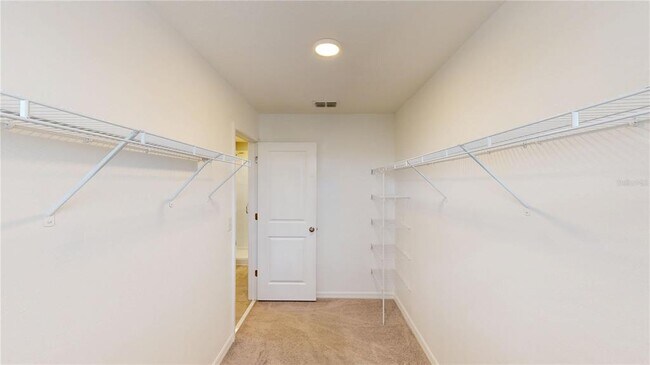 Building Photo - 17034 Yellow Pine St