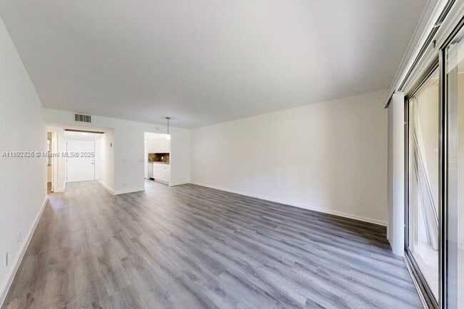 Building Photo - 1251 SW 125th Ave