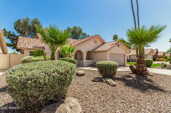 Building Photo - 7139 W McRae Way