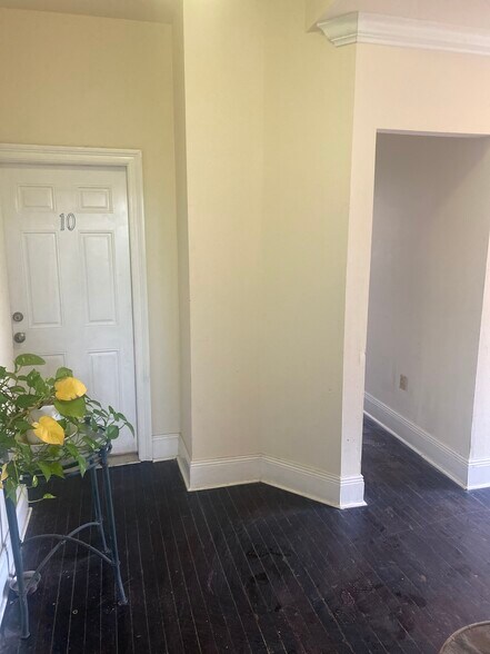 Building Photo - 1808 Elysian Fields Ave